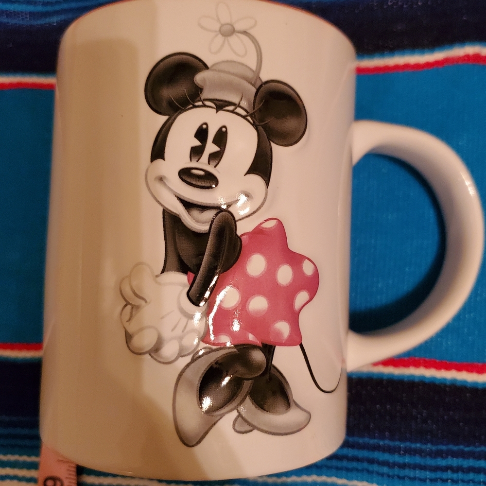 Disney, Minnie Mouse Jerry Leigh 17oz Mug